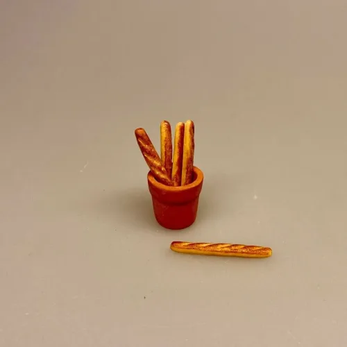 Miniature Bagette, flute, flutes, fransk, picnic, dukkehus, dukkehuset, dukkehusmad, brød, miniaturebrød, bagværk, bager, bagedyst, brødbager, dukkehustilbehør, dukkehusting, nisser, nissedør, nissebo, ting til dukkehuset, ting til nisser, Biti, ribe, dukketing, miniature, miniaturemad,