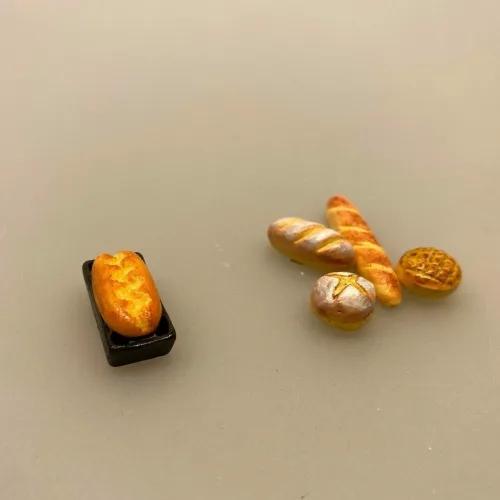 Miniature Franskbrød i Form, brunch, morgenmad, gavekort, til brunch, bagværk, Miniature Lille Brød, brød, miniature, minibrød, minimad, dukkehusmad, bagværk miniaturebrød, dukkehus, dukkehuset, bagedysten, den store bagedyst, bager, bageri, legemad, ting til dukkehuset, sætterkassen, sættekassen, sættekasseting, dukkehustilbehør, biti, ribe, 1:12, bageform, formfranskbrød, formbrød,