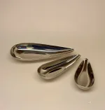 Sæt med 3 dele - Tapas Skåle, tapaz, tapaz, serveringsskåle, gaveide, gave, præsentabel, flot, kvalitet, lækker, jubilæum, fødselsdagsgave, bryllupsgave, snacks, chips, dip, slikskåle, guf, oliven, lækkerier, stål, stålskåle, organiske, organisk form, formgivning, dansk design, design ting, interiør, Moebe, cool, elegant, sølv, biti, ribe