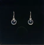 Sølv Ørenringe med runde facetsten - Londonblå Krystal, Sølv Ørenringe med glatte dråber - Londonblå Krystal, Sølv Ørenringe med Facet Dråber - Londonblå Krystal, blækblå, petrol, petroleumsblå, petrolblå, dybblå, jeansblå, mørkevlå, topas, Sølv Ørenringe med Facet Dråber - Blå Topas, topaz, blå, pastel, dråber, diamantslebne, dråbeformede, ørehængere, sølvøreringe, ægte, sterling sølv, nikkelfri, elegante, galla, fest, smykker, prinsesse, hængere, hænge øreringe, chakra, ædle, sten, ædelsten, biti, ribe, friis bjørner, maanesten, stine a, enamel, flotte, specielle, tilbud, billige