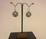 Vikingeørehængere i Sølv - Solhjul, vikingesmykker, sølv øreringe, ørehængere, af sølv, ægte sølv, sterling sølv, ren sølv, runde, solhjulet, hængeøreringe, museumssmykker, vikinger, vikingfund, kopi, nordiske, historiske, mytologi, gamle, danske, biti, Ribe,