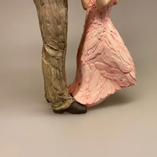 More than words Figur - Angel of Mine, datter, far og datter, daddy, familie, forældre, onkel, storebror, lille søster, læring, tryghed, kærlighed, lærer at danse, passer på dig, min datter, guldklump, øjesten, figur, arora, willowtree, biti, ribe, kunst, gave, gaveide, symbolsk, symbolik, flot,