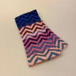 Pulsvarmere i blød Alpaka uld - Zigzag Pastel Multi, rosa, nude, klassisk, Pulsvarmere i blød Alpaca uld - Zigzag Blå Koks, dæmpet, klassisk,grafisk, moderne, marianne isager, Pulsvarmere i blød Alpaca uld - Zigzag Multi, marianne isager, grafisk, moderne, Pulsvarmere i blød Alpaca uld - multi, kulørt, farverig, alpakka, alpaka, alpaca, lama, lamauld, alpacastrik, alpacagarn, muffedisser, stulpen, håndledsvarmere, pulsvarmere, lækre, varme håndled, lune, frossenpind, gaveide,