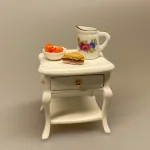 Miniature Lille Hvidt Bord med skuffe, med knop, sengebord, Miniaturebord , te, testel, minibar, barbord, teatime, afternoon tea, Miniature Sidebord , lille, sidebord, lampebord, træbord, dukkehus, dukkehusmøbler, dukkehusting, dukkehustilbehør, dukkehuset, dukkestue, dukkemøbler, biti, ribe, sangskjuler, symbolsk, gavekort, gaveide, nisser, nissebo, nisserne, nissedør, nissetilbehør, ting til,