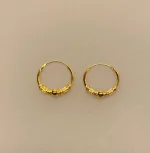 Creoler - Ø 14 mm øreringe forgyldt sølv med kugle og S-mønster, julegave, gaveide, øreringe, ørenringe, hoops, runde ringe, guldøreringe, runde ringe, guld hoops, gyldne, guldbelagte, forgyldte, sterling, sølv, ægte, billige, flotte, moderne, maanesten, a hjort, enamel, pico, stine a, susanne friis bjørner, pernille corydon, dansk design, biti, ribe, holdbare