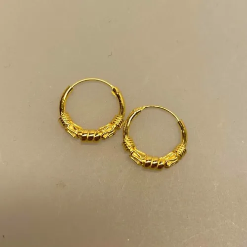 Creoler - Ø 14 mm øreringe forgyldt sølv med snoning og S-mønster, Creoler - Ø 14 mm øreringe forgyldt sølv med kugle og S-mønster, julegave, gaveide, øreringe, ørenringe, hoops, runde ringe, guldøreringe, runde ringe, guld hoops, gyldne, guldbelagte, forgyldte, sterling, sølv, ægte, billige, flotte, moderne, maanesten, a hjort, enamel, pico, stine a, susanne friis bjørner, pernille corydon, dansk design, biti, ribe, holdbare