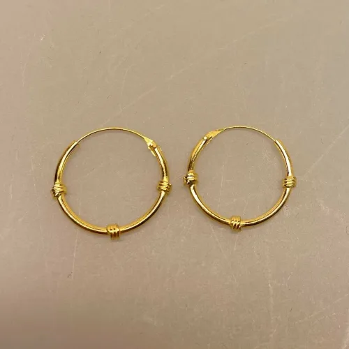 Creoler - Ø 16 mm øreringe forgyldt sølv med 3 glatte snoninger, Creoler - øreringe forgyldt sølv med, julegave, gaveide, øreringe, ørenringe, hoops, runde ringe, guldøreringe, runde ringe, guld hoops, gyldne, guldbelagte, forgyldte, sterling, sølv, ægte, billige, flotte, moderne, maanesten, a hjort, enamel, pico, stine a, susanne friis bjørner, pernille corydon, dansk design, biti, ribe, holdbare