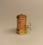Miniature Kobber Samovar, vandkoger, te, tebrygger, cafe, dukkecafe, konditori, bagerbutik, dukkehustilbehør, dukkehusting, dukkehuset, dukkebutik, tilbehør, ting til, nisser, julestue, dukkestue, nisser, nissedør, nissetilbehør, miniature, miniaturer, sættekasse, sætterkasse, biti, ribe