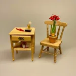 Miniature Røde hånddyppede julelys, julelys, hånddyppede, lys, stearinlys, tællelys, dyppe lys, nisser, nisserne, nissebo, nissehus, nissedør, dukkehus, dukkestue, dukkehusting, dukkehustilbehør, ting til, tilbehør, miniature, miniaturer, miniting, juleting, mniipynt, biti, ribe,