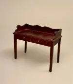 Miniature Skrivebord Mahogni, Miniature Bordlampe med grøn skærm, læselampe, batteri, LED, dukkehus, dukkehuslampe, belysning, batterilampe, skrivebordslampe, mini, minaturer, sættekasse, tilbehør, dukkehusting, Miniature Sort Skrivebord,møbler, interiør, biti, ribe