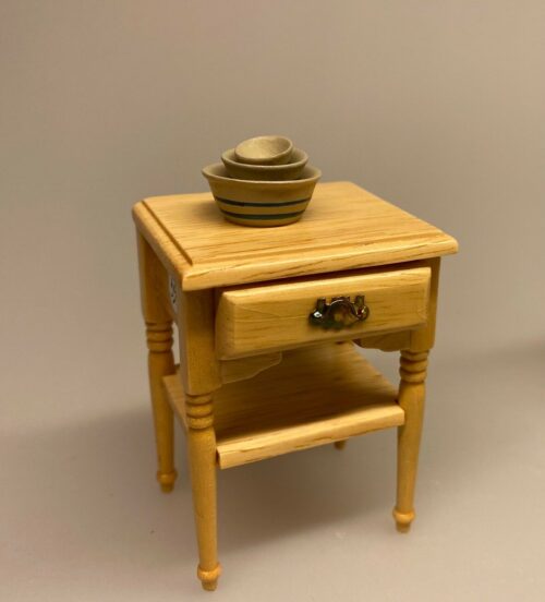 Miniature Sæt med 3 lerskåle, bagning, dejfade, lerfade, lerfad, dejfad, lerskål, risenrød, nissegrød, nisseting, nissetilbehør, almue, bonde, julegrød, jul, dukkehuset, dukkehus, dukkehus, dukkestue, køkkenting, tilbehør, miniature, miniaturer, sangskjuler, biti, ribe,nissedør, nissebo, nissehus, 1:12