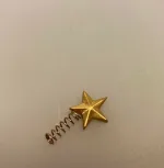 Miniature Topstjerne til juletræ guld, topstjerne, stjerne, toppen af træet, juletræet, mini juletræ, Miniature julepynt æske med julekugler, julepynt, glaskugler, æske, æske med julekugler, æske med glaskugler, glaskugler, dukkehus, dukkehusting, ting til, dukkehuset, miniaturer, nisserne, nissedør, nissebo, nissehus, julepynt, snelandskab, pynt, sætterkasse, sættekasseting, sætterkasseting, nisseting, nissetilbehør, biti, ribe