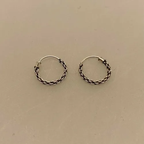 Creoler i sølv Ø 12 mm Kædemønster, Creoler i sølv Ø 12 mm Kædemønster, kæde, flettet, flettede, fletmønster, chain, ankermønster, ankerkæde, facet, Anker Facet, hoops, oxiderede, mørke, rhodinerede, creoler, creol, runde øreringe, runde ringe, specielle, moderne, sølv øreringe, sølv ringe, ægte sølv, sterling sølv, holdbare, billige, boho, bali, inn, cool, stacking, look, hippie, Biti, Ribe, danske brands, dansk design, Maanesten, Stine A, Susanne Friis Bjørner, Enamel,