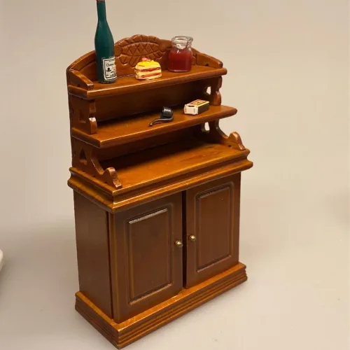 Miniature Buffet lav - Valnød, spisestue, Miniature Buffet lav - brun , buffet, skab, kommode, reol, møbel, dukkehus, nissebo, dukkehusmøbler, miniature