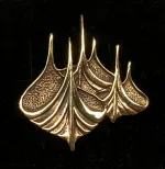 Vikinge Broche i bronze - Vikingestævne, bronzesmykker, skridbladner., Vikinge Broche - Vikingestævne, vikingesmykker, vikingebroche, broche, vikingeskib, vikinge skib, stævn, stævne, skibsstævn, skridbladner, mytologi, museumssmykke, museums, kopi, vikingekopi, fund, biti, ribe, vikinge, aser, gamle, guder,