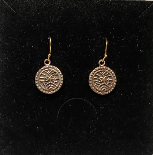 Bronze Ørehængere - Ribemønt, mønt, numismatiker, bracteat, gammel, gamle, vikingfund, ribe, udgravninger, skat. sølvskat, hedeby, vikingetiden, vikingesmykker, vikingeøreringe, øreringe, hængeøreringe, ørehængere, bronze, gylden, kobber, kobberbryllup, kobbersmykker, nordiske, guder, mytologi, aser, odin, thor, ydun, idun, freja, frej, odinsmaske, fabeldyr, museumssmykker, museums, kopi, kopismykker, biti, ribe, ansgar, dronning, dagmar, vadehavet, riberhus, valdemar,