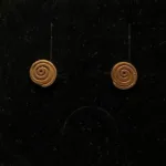 Bronze ørestikkere - Spiraler, snegle, runde, studs, plader, bronzesmykker, bronze, ørestikkere, ørestikker, øreringe, gyldne,