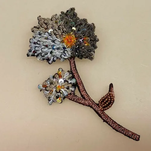 Håndlavet Broche Blå Skærmblomst, hortensia, hydragia, tidsel, blomst, skærmblomst, røllike, naturen, flora, den danske flora, farver, viol, violblå, støvet blå, lavendelblå, broche, unikke smykker, magiske smykker, magi, lykke, amulet, det bliver godt igen, kærlighed, Håndlavet Broche Kulørt Kolibri, kolibri, fugl, isfugl, fugl, dansk, natur, ornitolog, amatør, naturelsker, sommerfugle, Håndlavet Broche Kulørt sommerfugl, farverig, regnbuefarvet, kulørt, farveglad, Håndlavet Broche Blå sommerfugl, sommerfuglebroche, smykker med, smykke med, sommerfugle, eksklusive smykker, specielle, særligt, håndlavey, kunst, kunsthåndværk, broche, naturen, insekter, gaveide, gave, særlig gave, ekstraordinær, smuk, smykker, biti, ribe, unika, one of a kind, limited edition, begrænset oplag, kunstrunden, ribe, vadehavet, nationalpark, blomsterhandler, blomsterdekoratør, healing