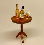 Miniature Flaske med Old Grand Dad Whisky , Miniature Flaske med Jameson Whisky, irish, coffee, irsk kaffe, irsk whisky, whiskey, jamesons, flaske, dukkehus, dukkehusting, minibar, dukkestue, tilbehør, ting til, nisser, nissebo, nissehus, dukkehuset, sætterkassen, sangskjuler, alkohol, de voksnes rækker, on the rocks, drinks, sjus, sjusser, herreværelse, konfirmation, tale, symbolsk, fødselsdag, bryllup, biti, ribe, sættrekasse, sættekasse, 1:12, miniaturer