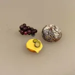 Miniature Bolle med ost og agurk, BMO, Miniature Fransk ost i to stykker, miniature mad, mini, ost, fransk ost, la gryere, la rustique, minimad, dukkehus, dukkehusmad, til dukkehuset, nissebo, nissemad, nissedør, til nisser, sætterkasse, sættekasse, til, sætterkassen, dukkestuen, dukkestue, sangskjuler, elsker ost, osteelsker, gavekort, symbolsk, speciel, tale, gimmick, biti, ribe