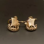 Ørehængere Bronze - Vikingskibe, Vikinge Ørehængere i bronze - Skibe Stævn, øreringe, ørehængere, bronze, vikingesmykker, vikingefund, museumssmykker, museums, fund, oldtidsfund, nordiske, mytologi, aser, asatro, ribe, biti, flotte, historiske, kopismykker, originale, ægte, vikingesmykke - ørehængere øreringe skibe i bronze, skridbladner, dragestævn,