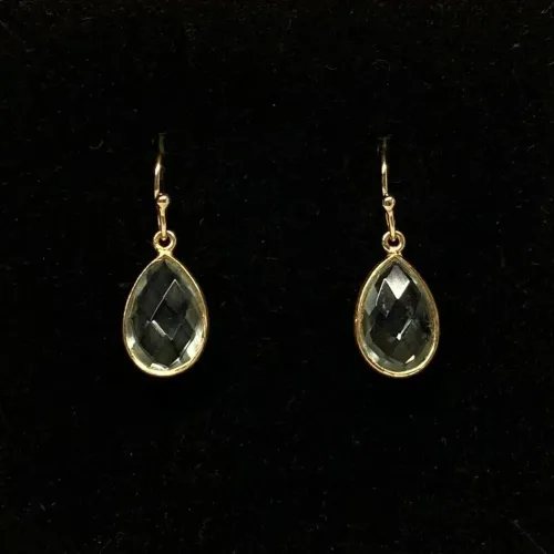 Guld Ørenringe med Facet Dråber - Grøn Kvarts, sart grønne, lysegrøn, champagnefarvet, grønlig, Forgyldte Ørenringe Kvarts, Forgyldte Ørenringe Agat, grønne, øreringe, ørehængere, ørenhængere, ørekroge, sten, med ægte, sten, ædelsten, grøn, guld, ægte, forgyldte, guldbelagte, sterling sølv, 925, facetslebne, facet, stine a, maanesten, enamel, marianne dulong, julie sandlau, susanne friis bjørner, dansk design, danske brands, flotte, små, gaveide, julegave, hængeøreringe, hængere, biti, ribe, champagnefarvede,