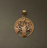 Vikinge vedhæng i bronze - Livets træ Yggdrasil Eg, egetræ, asketræ, Vikinge vedhæng i bronze - Livets træ - rund Yggdrasil