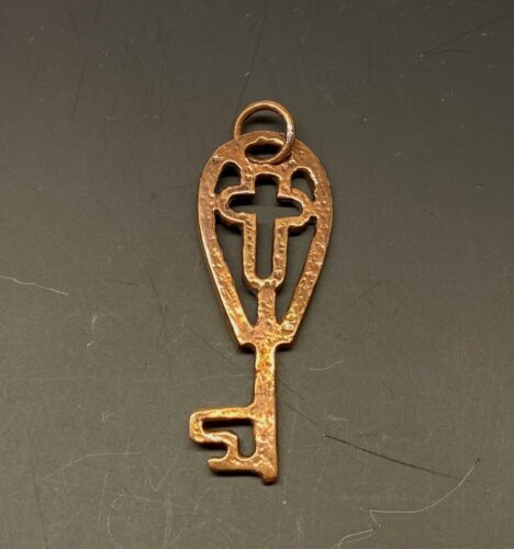 Vikingevedhæng i bronze - Himmelnøgle med kors, kors, Vikingevedhæng i bronze - Himmelnøgle stor vikingesmykke - vikingevedhæng vedhæng bronze vikinge nøglen til himmeriget