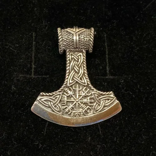 Vikingevedhæng sølv Thorshammer med Vegvisir, vejviser, magisk, amulet, amullet, hesketegn, magi, beskyttelse, islandsk, nordisk, mytologi, vikinger, aser, asatro, guder, gamle, vikinger, vikingefund, fund, udgravninger, runer, keltisk, sølv, ægte, original, museumssmykker, museums, biti, ribe, sølv, thorshammer, mjølner