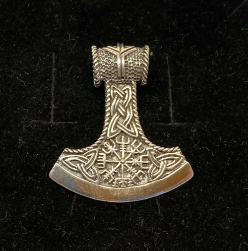 Vikingevedhæng sølv Thorshammer med Vegvisir, vejviser, magisk, amulet, amullet, hesketegn, magi, beskyttelse, islandsk, nordisk, mytologi, vikinger, aser, asatro, guder, gamle, vikinger, vikingefund, fund, udgravninger, runer, keltisk, sølv, ægte, original, museumssmykker, museums, biti, ribe, sølv, thorshammer, mjølner