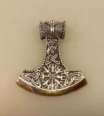 Vikingevedhæng sølv Thorshammer med Vegvisir, vejviser, magisk, amulet, amullet, hesketegn, magi, beskyttelse, islandsk, nordisk, mytologi, vikinger, aser, asatro, guder, gamle, vikinger, vikingefund, fund, udgravninger, runer, keltisk, sølv, ægte, original, museumssmykker, museums, biti, ribe, sølv, thorshammer, mjølner