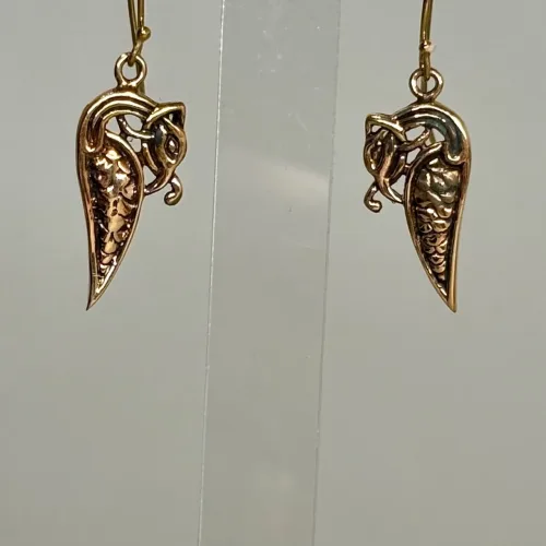 Bronze Øreringe - Slange Dråbeformet, slanger, midgårdsormen, nordiske, guder, aser, nordisk, mytologi, vikinger, vikingesmykker, vikingeøreringe, ørehængere, bronze, bronzesmykker, kobber, smykker, øreringe, elegante, specielle billige, kvalitet, flotte, gyldne, guld, ægte, museumssmykker, dansk, fund, danske, biti, ribe, ansgar, udgravninger, kopi