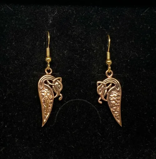 Bronze Øreringe - Slange Dråbeformet, slanger, midgårdsormen, nordiske, guder, aser, nordisk, mytologi, vikinger, vikingesmykker, vikingeøreringe, ørehængere, bronze, bronzesmykker, kobber, smykker, øreringe, elegante, specielle billige, kvalitet, flotte, gyldne, guld, ægte, museumssmykker, dansk, fund, danske, biti, ribe, ansgar, udgravninger, kopi