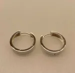 Creoler i sølv Ø 22 mm glatte hoops - Brede med click, brede, store, blanke, lys, sølv, klapp-creoler, click, lås, elegante, stilige, flotte, sølvøreringe, sølvsmykker, biti, ribe