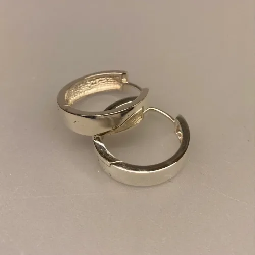 Creoler i sølv Ø 22 mm glatte hoops - Brede med click, brede, store, blanke, lys, sølv, klapp-creoler, click, lås, elegante, stilige, flotte, sølvøreringe, sølvsmykker, biti, ribe