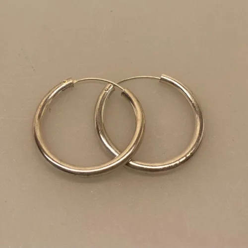Creoler i sølv Ø 30 mm glatte hoops 3 mm, store, kraftige, tykke, sølvøreringe, creoler, sølv, øreringe, runde, ringe, ørenringe, chunky, stilige, simple, statement, smykker, stine a, maanesten, enamel, susanne friis bjørner, cph, biti, ribe, danske, brands, mærker,