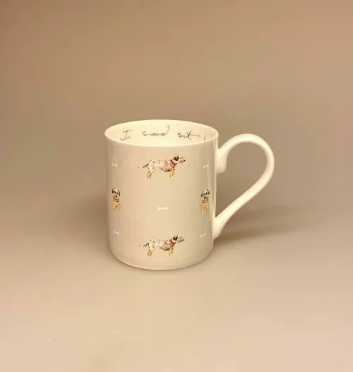 Krus - Ben Porcelæn - Terrier Hunde, cairn, terrier, terriere, ruhåret, gravhund, gravhudne, hundeting, kop, krus, hundekop, hundeting, hundeejer, ting med, gaveide, kæledyr, kaffe, te, kakao, tekop, tekrus, kaffekop, kop, krus, tekop, tekrus, tea, teatime, afternoon tea, engelsk, bone china, benporcelæn, tynd, fin, kvalitet, porcelæn, hygge, personlig, gave, symbolsk, hundepasser, hundelufter, biti, ribe