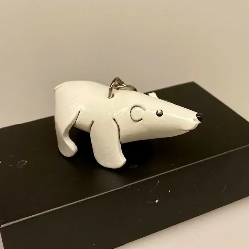 Nøglering af Kernelæder - Isbjørn, isbjørne, polarbjørn, polar bear, antarktis, arktis, nordpolen, grønland, sne, natur, ekspedition, slæde, hundeslæde, rejse, gaveide, nordisk film, knut, isbjørneunge, kær, gaveide, biti, ribe, nøglering,