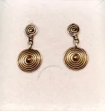 Vikinge Ørehængere i bronze - Skjold, bronze, bronzesmykker, øreringe, ørehængere, runde, specielle, bronzesmykker, vikingesmykker, vikinger, museumssmykker, kopi, aser, skjolde, amuletter, biti, ribe