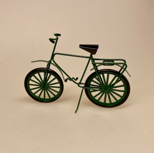 Cykel grøn metal miniature 1:12 , gavekort, til cykel, gaveide, symbolsk, konfirmation, sangskjuler, cykler, cykling, rytter, motion, dukkehus, lille, miniature, tilbehør, dukkehusting, biti, ribe