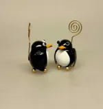 Metal Figur - Pingvin, Memo holder metal - Pingvin, pingviner, pingu, pinguin, pingvinfigur, metaldyr, metalfigur, gaveide, sydpolen, antarktis, kejserpingvin, lille, kær, nuttet, pengegave, penge i gave, ide, pæn, sjov, sangskjuler, konfirmation, rejsegavekort, fødselsdag, præsentabel, sjov gaveindpakning, studentergave, barnedåb, babyshower, dåbsgave, barselsgave, biti, ribe