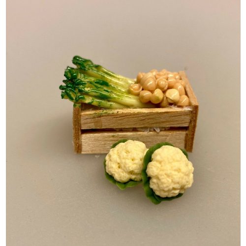 Miniature Blomkålshoved, blomkål, kål, kålhoved, blomkålshoved, grøntsager, køkkenhave, grønt, miniature, dukkehus, ting, tilbehør, nisser, sættekasse, symbolsk gave, gavekrot, færdiguddannet, gartner, grønne fingre, have, havearbejde, planteskole, biti, ribe, 1:12