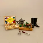 Miniature Kasse med frøposer grøntsager, hjemmedyrkede, grøntsager, havearbejde, frøposer, blomsterfrø, grøntsagsfrø, forspiring, udplantning, havearbejde, biti, ribe, miniaturer, tomater, drivhus, gavekort, gaveide, symbolsk, gave, sangskjuler