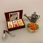 Miniature Kasse med frøposer grøntsager, hjemmedyrkede, grøntsager, havearbejde, frøposer, blomsterfrø, grøntsagsfrø, forspiring, udplantning, havearbejde, biti, ribe, miniaturer, tomater, drivhus, gavekort, gaveide, symbolsk, gave, sangskjuler