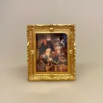 Miniature Maleri Renoir 3 piger, Renoir, maleri, miniature, billede, dukkehuset, dukkehusmaleri, dukkehuset, pynt, dekoration, kunst, kunst, kunstmaler, billedkunst, oliemaleri, lille, sætterkasse, symbolsk, gave, gaveide, biti, ribe, louvre, paris, kunstinteresseret, kunsthandler, fransk, frankrig, frankofil, kunstmuseum,, galleri