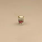 Miniature Tandkrus med roser, Miniature Tandpasta tube, tandbørstning, du skal børste dine tænder, dukkehuset, nissebo, tandlæge, badeværelse, dukkehustilbehør, dukkehusting, sangskjuler, klinikassistent, dentist, ordentolog, gebis, personlig, symboslk, gave, gavekort, færdiguddannet, nyt job, konfirmation, konfirmand, sjov, spas, tandpastatube, biti, ribe