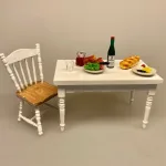 Miniature Fletbrød, brød, bagværk, franskbrød, bagekursus, bager, bageri, bagerbutik, konditori, gave, symbolsk, dukkehus, ting, tilbehør, nisser, nissebo, nissedør, nisserne, biti, ribe, sættekasse, sætterkasse, 1:12,Miniature Fad med Flæskesteg, skinke, skinkesteg, steg, middagsmad, middagsret, julemad, julemiddag, nissebo, nisser, nisse, tilbehør, ting, dukkehus, dukkehustilbehør, sangskjuler, symbolsk, gave, gavekort, mad, dukkemad, biti, ribe,