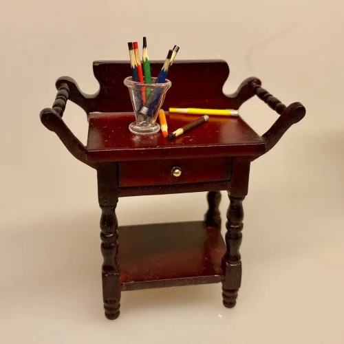 Miniature Glas mundblæst konisk, blyanter, blyantskrus, kontor, kontorartikler, sangskjuler, symbolsk gave, færdiguddannet, handelsskole, eksamen, biti, ribe, miniaturer, 1:12,