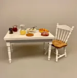 Miniature Glaskande med juice, juice, frugtjuice, appelsinjuice, ananas, glaskande, morgenmad, brunch, miniature, mini, dukkehus, tilbehør, ting til, sangskjuler, gavekort, symbolsk, gave, biti, ribe