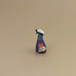 Miniature Glasspray Glass Plus, glassex, vinduesspray, glasrens, rengøring, 1:12, dukkehus, ting, tilbehør, sætterkasse, sættekasse, nissebo, nisser, sangskjuler, rengøringsjob, symbolsk, gave, ide, rengøringshjælp, biti, ribe
